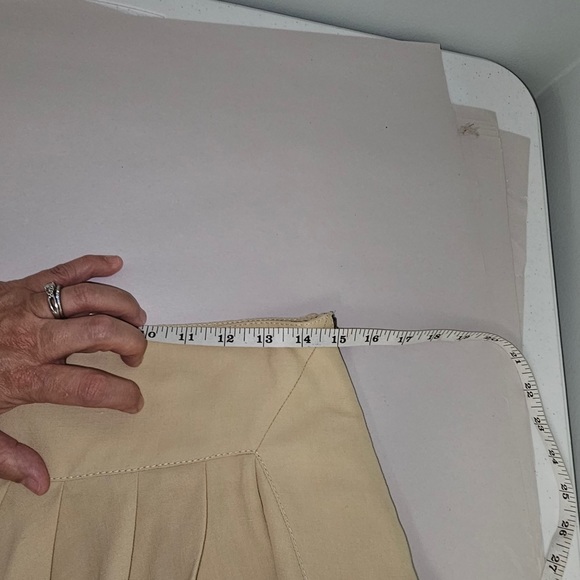Made in Greece Beige pleated skirt size 6 linen - Picture 3 of 6